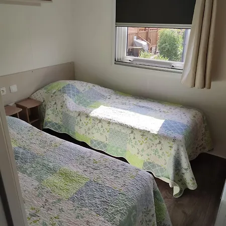 Holiday home Comfortable 2-bedroom Mobile Canet-en-Roussillon