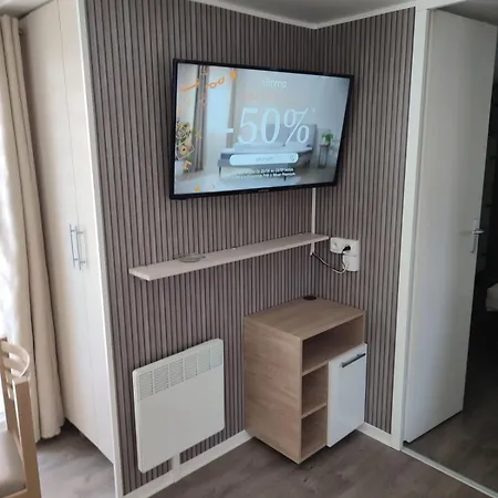 Comfortable 2-bedroom Mobile Holiday home *