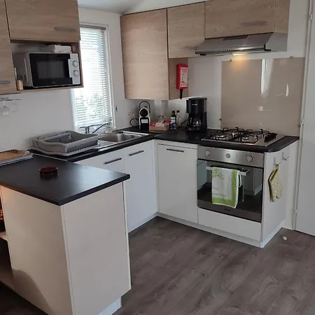 Comfortable 2-bedroom Mobile Canet-en-Roussillon